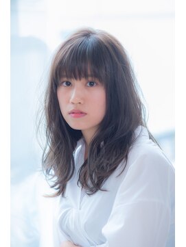 アームスヘアー(ARMS HAIR) ヌーディアッシュグレー×ゆるミディ