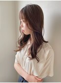 ゆるふわロングのシアーベージュ