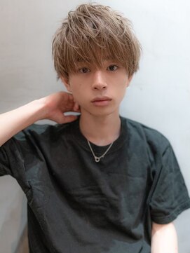 イルハバナ 渋谷(ill HAVANA) ツーブロック/束間/センターパート/モテる/短髪/刈り上げ/黒髪