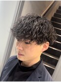 センターパートツイストスパイラルパーマメンズマッシュパーマ