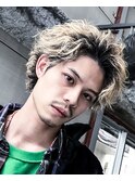 波巻きパーマ束感アップバングツーブロックマッシュハイライト2
