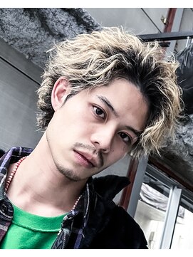 レクタ(RECTA) 波巻きパーマ束感アップバングツーブロックマッシュハイライト2