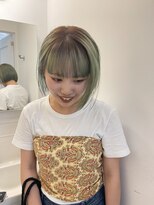 ユー(yew) ルーツカラー×ミニボブ×前髪カット×ブリーチカラー