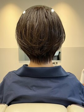 アルトル 池袋(altru) 丸みとくびれのあるショート