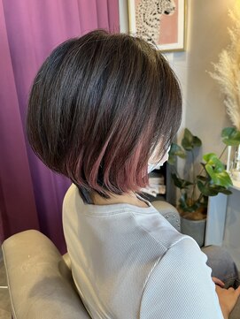 ソフ(soph) インナーカラーショートボブ