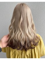 シェリア(Shelia) エンドカラー_エンドカラーブラウン_ホワイトブロンド