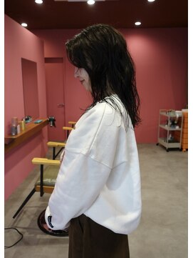 ハウディー(howdy.) 抜け感パーマ