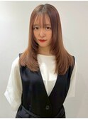 ミルクティーベージュロングレイヤー 顔周りカット ダブルカラー