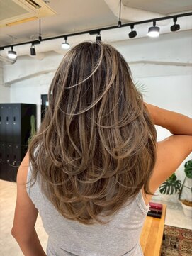 メリー オオサカ(Merly Osaka) バレイヤージュ