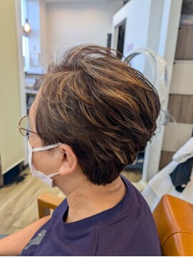 R ヘアーアンドメイク 立野店 白髪ぼかしハイライト