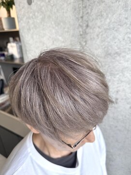スウィープ 平尾(sweep) 本格的な脱白髪染め/白髪ぼかし/シルバーヘア