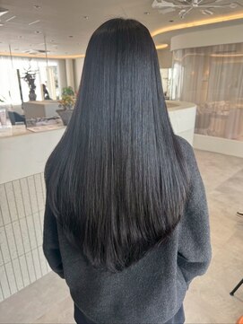 桑名ロングレイヤーカットハッシュカット透明感カラー重めロング