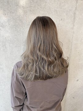 スジスジベージュ