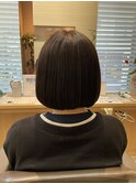 カットはワンレンボブ カラーはブラウン 美髪トリートメント