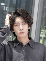 エイド 本店(aid)&nbsp;カジュアルセンターパートミニウルフ × ルーズ波巻きパーマ