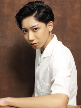 シアンデルカ(CYANDELUCCA) サイドパートツーブロックパーマ