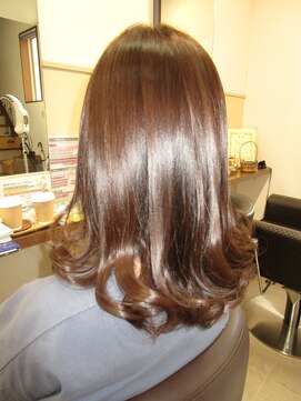 コアフィールフィス(COIFFURE fils) 【見附・今町】M3Dで艶やかなナチュラルカラーに