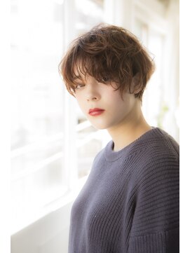ミエル ヘア 新宿(miel hair) 〈mielhair新宿〉抜け感無造作ショート