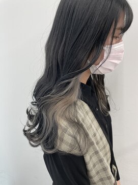 アライブ キチジョウジ(ALIVE Kichijoji) 韓国風インナーカラー×ホワイトグレージュ