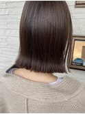 あご下切りっぱなしボブ