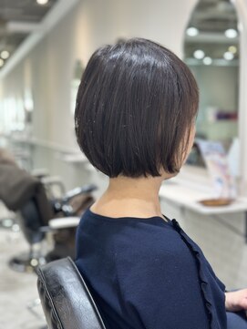 サンクチュアリー ウィズ コネクト(Sanctuary with connect) ふんわりボブ×透け感カラー