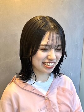 ビスクヘアデザイン(bisq hair design) ミディアム　ミディアムレイヤー　セミディ　地毛風カラー