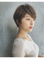 ロアナミドリノ(LOANA MIDORINO)&nbsp;大人女子なショートヘア