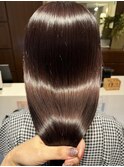 髪本来の美しさを取り戻す髪質改善ストレート