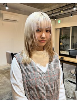 コティバイブローチ 札幌(koti BY broocH) blond × roots 【 koti札幌 / 大通り】