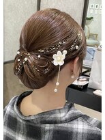 ルミュドゥプレシャス(LEMIEUX de precious) 和シニヨン×金箔パールアレンジ