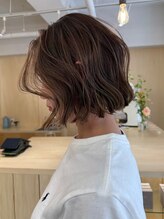バベル アット フルリール 甲子園口(BABEL at fleurir) たっぷりハイライトに柔らかなベージュのボブヘア