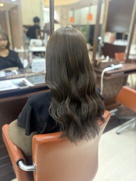 ミディアムヘア/デザインカラー/フェイスフレーミング/成田
