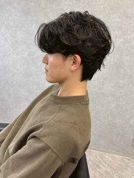 ニアウ 高崎店(Niau) MEN’S HAIR/フェザーパーマ/刈り上げセンターパート/群馬高崎