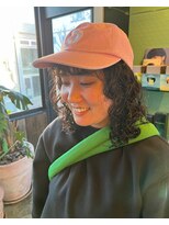 ビハインドザカーテン(BEHIND THE CURTAIN)&nbsp;わちゃバングレイヤーウルフパーマ×ミディパーマ×くせ毛風パー