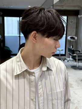 ファルベ(Farbe) 波巻きツイストスパイラル/センターパート/ニュアンスパーマ