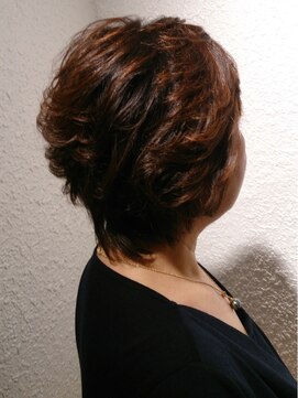 矢島美容室 荻窪店 癖毛を生かしたミセスショートボブ★簡単にセット出来る