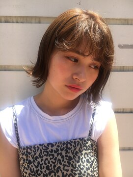 バズ(BUZZ) 外ハネボブとくるんと前髪★BUZZ秋山