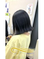 ミウミウヘア(miu miu hair)&nbsp;暗いけど透明感のあるぱっつん