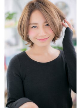 ミック 日暮里店(miq) 耳かけも◎ミルクティーブラウンｘくせ毛風外ハネボブa1