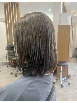アンジュールヘアーワークス(1//jour hairworks) 色抜けを楽しむお奨めハイライトボブ