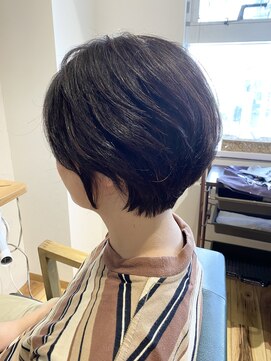 リッカ(ricca) 癖毛を活かしたショートボブ
