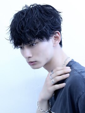 アーリー(Ali'i) ソフトツイストパーマ束感マッシュウルフショートレイヤー