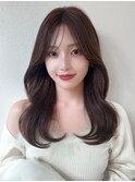 2wayバングでイメチェン!顔まわりレイヤーくびれヘアが人気◎