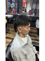 バーバーブロス(BAR BER bro's)&nbsp;無造作ピンパーマ×フェード