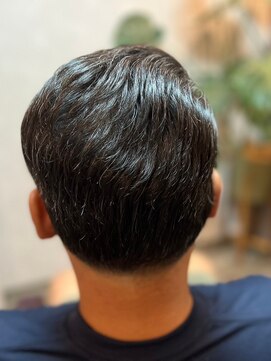 あおいはな(aoihana) 仕事でもプライベートでも！ツーブロックスタイル