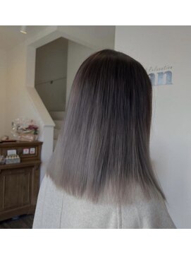 ヘアアンドリラクゼーション ジン(Jinn) ホワイトバレイヤージュ