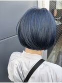 ブルー