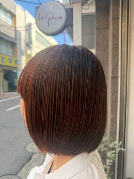 ラパーチェ(La Pace) 20代30代切りっぱなしボブミニボブ重めボブ前髪あり明るめ