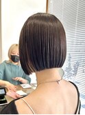 ミディアムヘア暗めカラーデザインカラーフェイスフレーミング