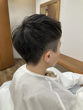 2ブロック刈り上げベリーショート20代30代40代